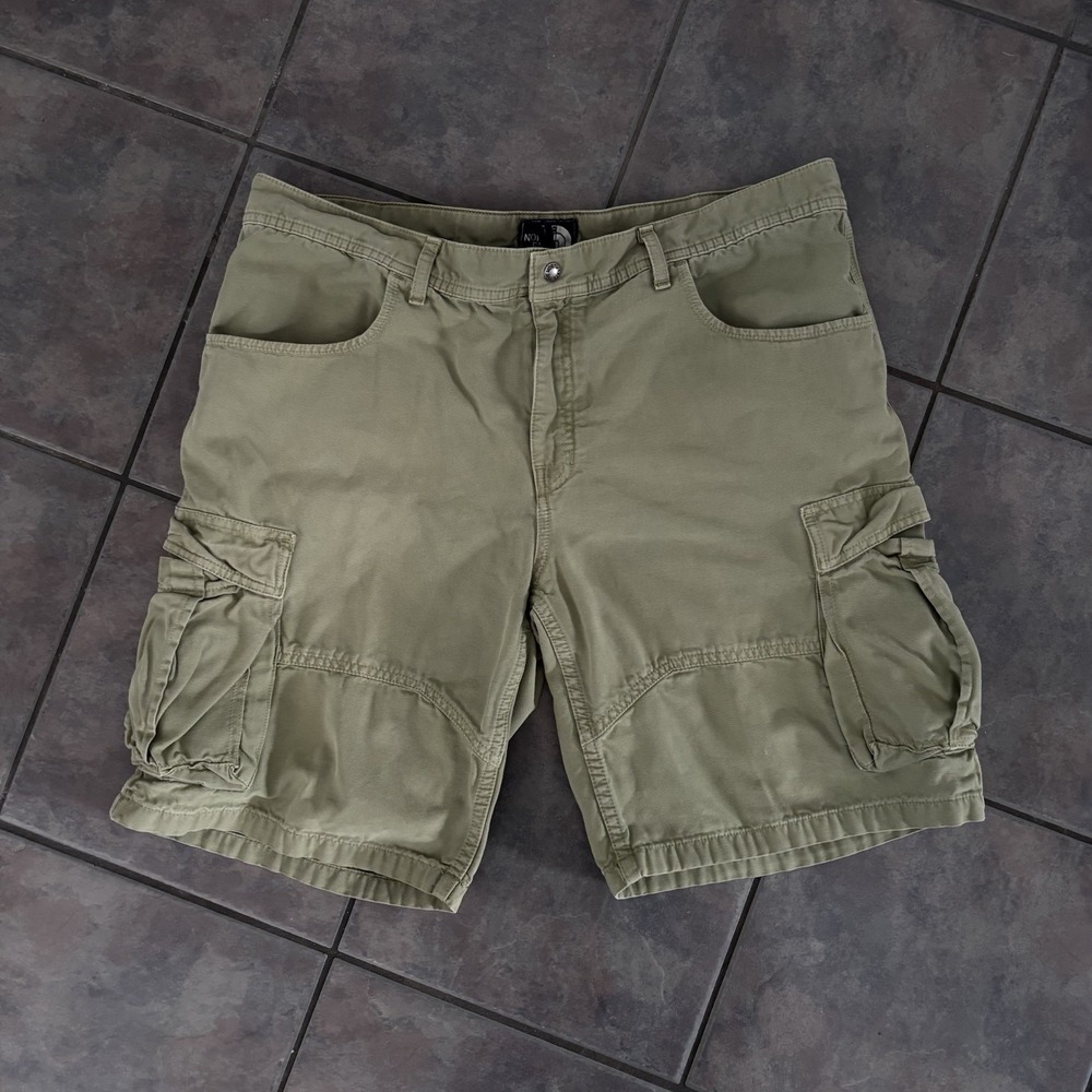 the north face Green Cargo Short Size 40 Regular 100% Cotton